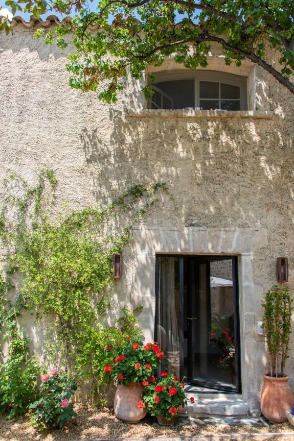 Jk Moulin Paradou Exterior photo